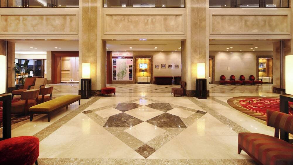 ロビーラウンジ