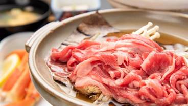 旅館のお食事処 / 16