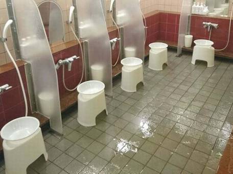 厚木カプセルホテル / 3