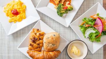 朝食ビュッフェ / 10