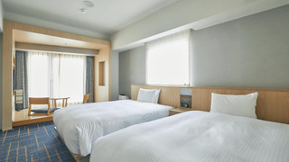 リバーサイドツイン (禁煙)