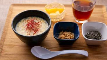 食事・飲み物 / 3