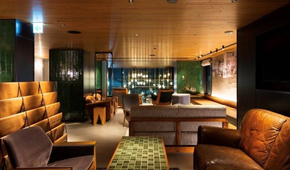 チェックアウト後も
機能的な空間を活用 / 2