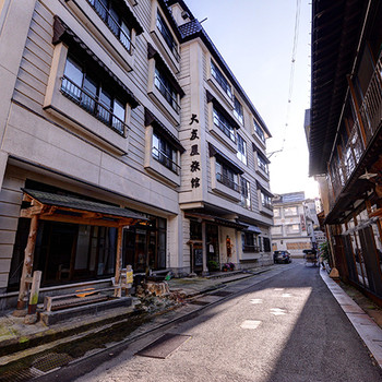 品数豊富な朝食と貸切風呂にひたれる温泉宿3638854