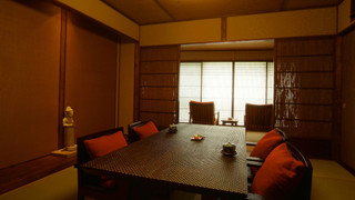 [共用バスルーム] せせらぎの間 (飛鳥 嵐山) 貸切温泉30分付き 夕朝部屋食 禁煙