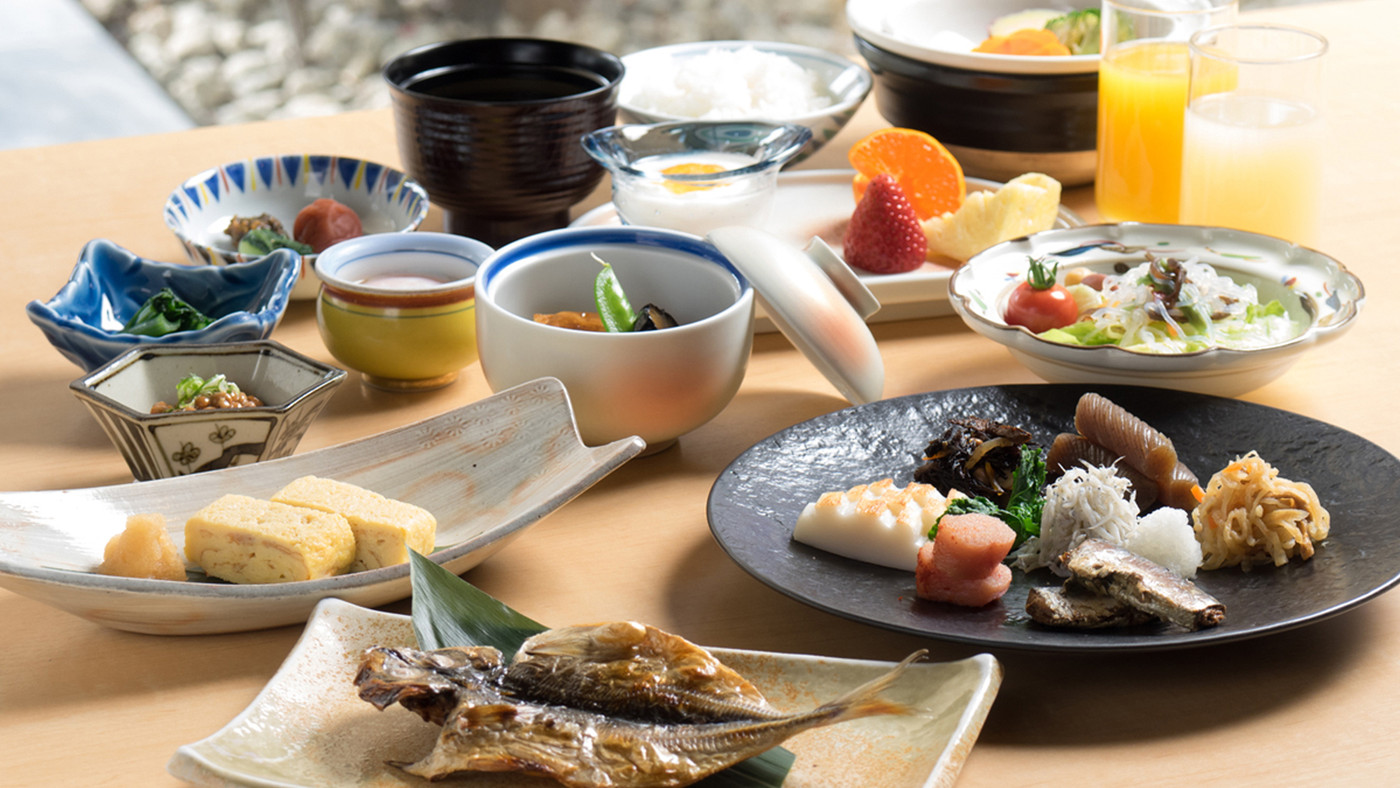 和惣菜の朝食ブッフェ♡ふんわり食感の厚焼き玉子がおいしい3531950
