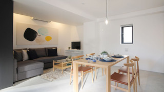 デザイン スタジオ (702)