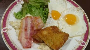 食事・飲み物 / 4