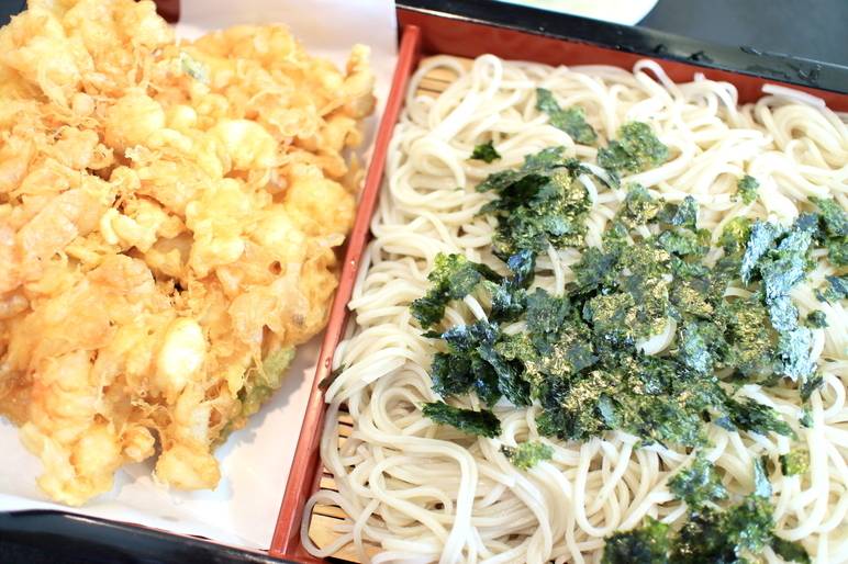 「そば処 橋本」で
のんびりランチを / 1