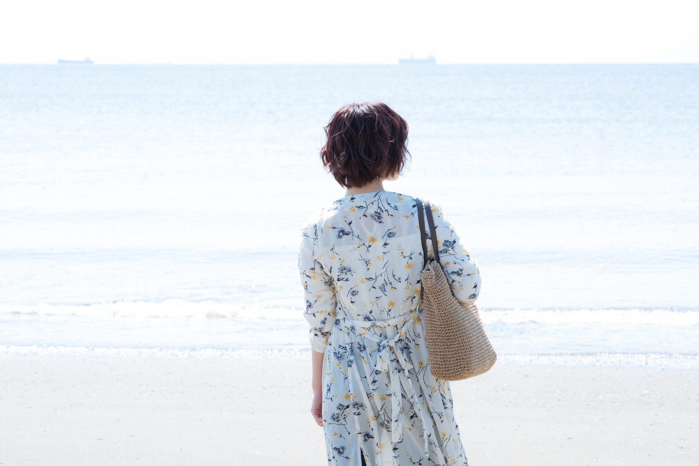 海　旅　女性