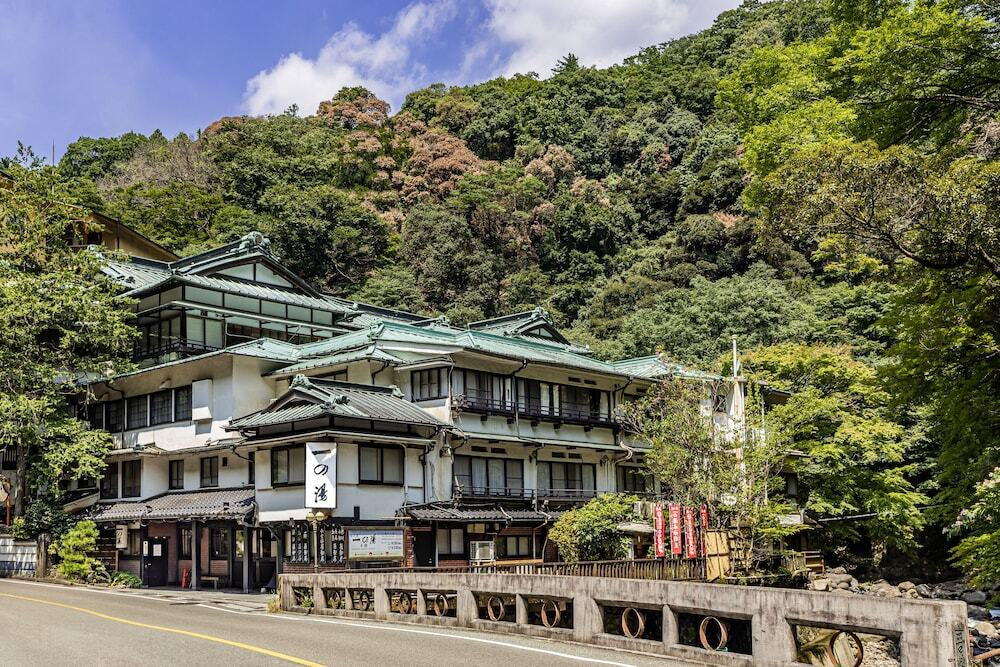 3. 塔ノ沢一の湯本館【神奈川県足柄下郡】3844737