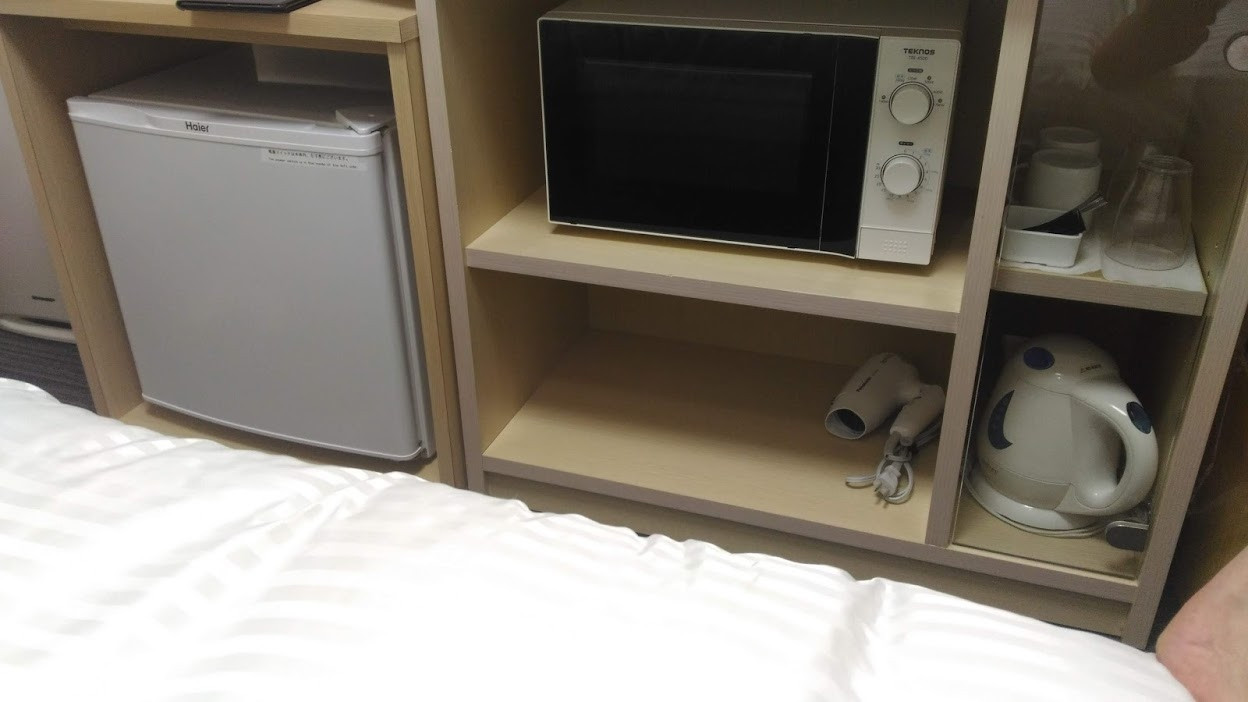 部屋に電子レンジが付いているのは珍しい