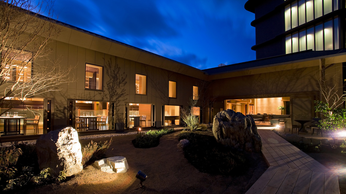 いにしえの神々の世界に思いを寄せて3655781