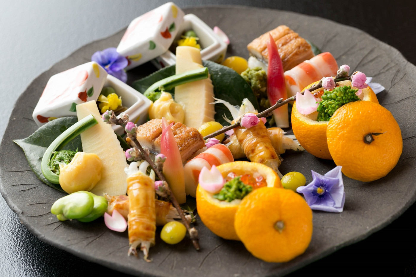  加賀の伝統工芸品に彩られた温泉宿4254856