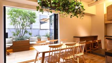 朝食スペース / 10