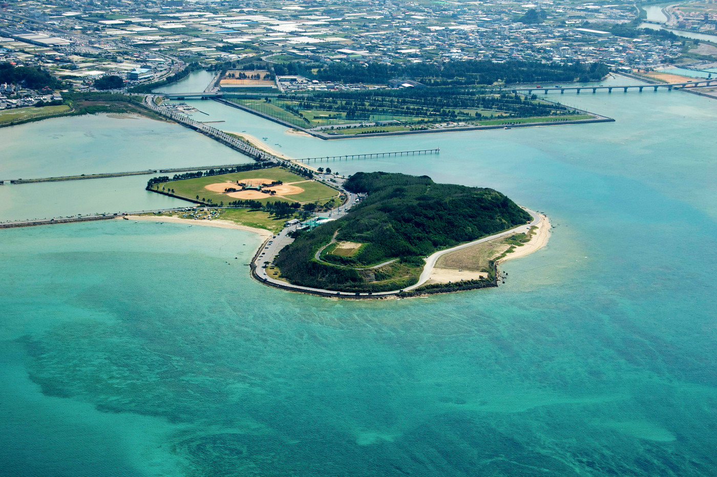 瀬長島