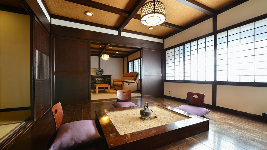 民芸調の館内にジャズが流れるモダンなお宿4235419