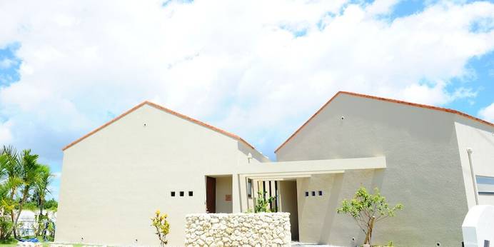 TWIN HOUSE うみぐくる(沖縄県 コテージ・ロッジ・一棟貸) / 1