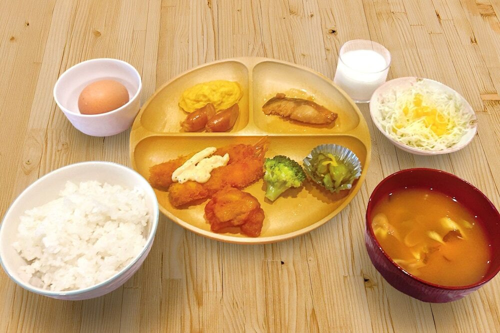 朝食