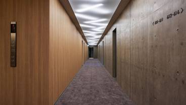 フェニックス富良野 廊下 / 3
