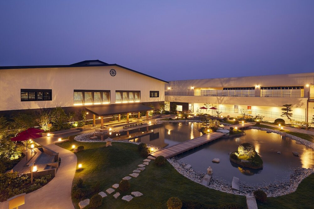 屋上の「空庭温泉」で絶景を堪能4290161