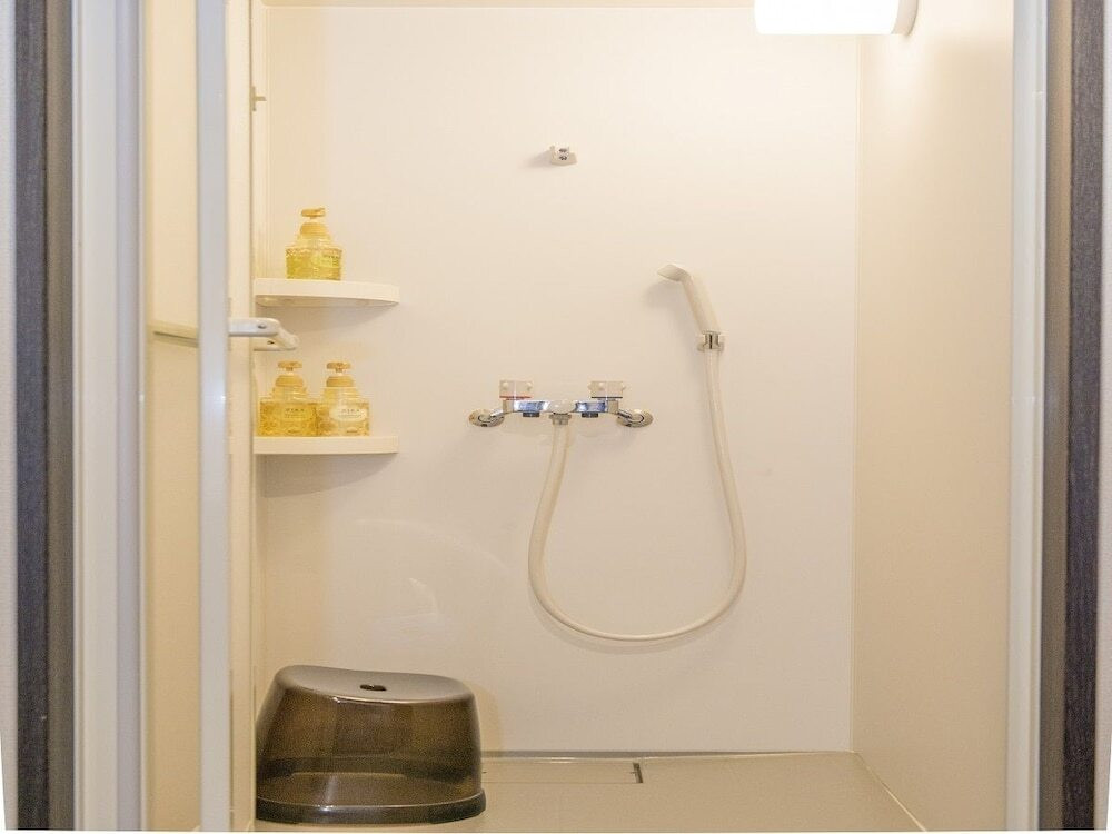 バスルームのシャワー