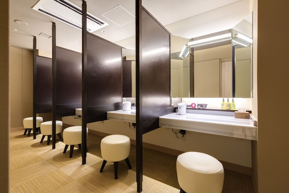 パウダールーム