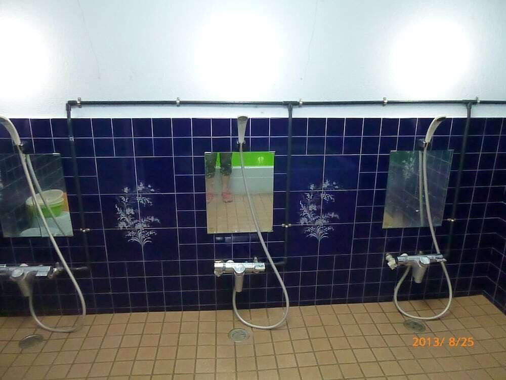 バスルームのシャワー