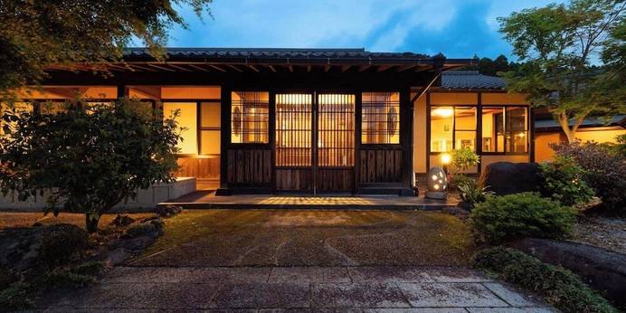 山川温泉 華柚（はなゆう）露天風呂付きの客室のある宿（熊本県 旅館） / 1