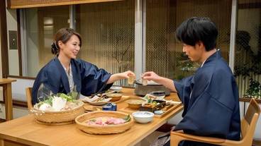 旅館のお食事処 / 30