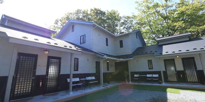 ヴィラ ロカ ガーデン(山梨県 コテージ・ロッジ・一棟貸) / 1