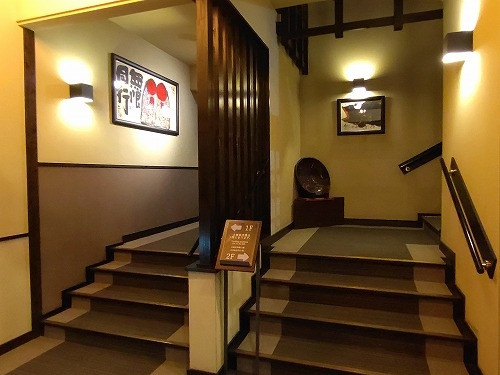 客室への入り口