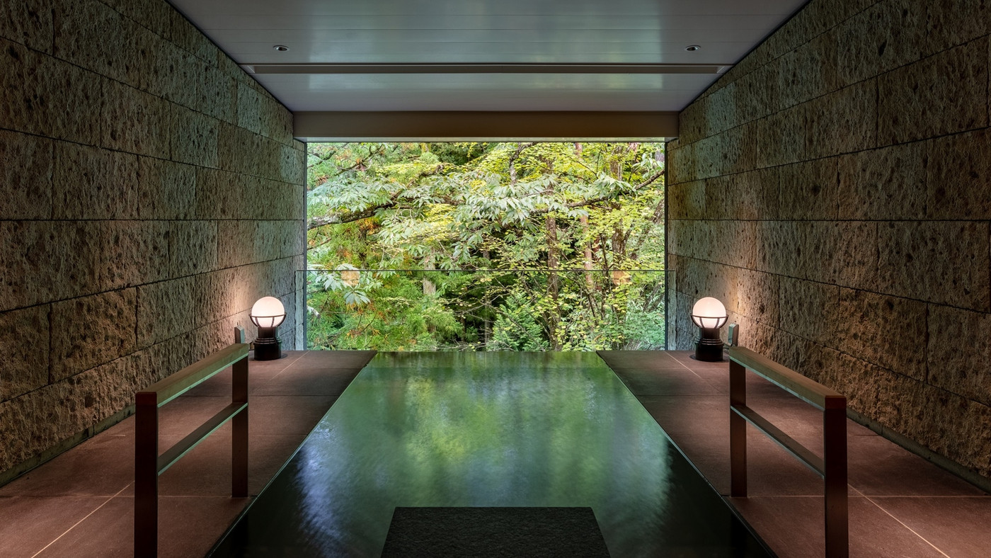 客室温泉や贅沢なディナーを満喫。日光を感じるラグジュアリーホテル3653782