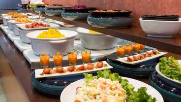 食事・飲み物 / 3