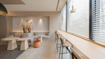 ロビーラウンジ / 6