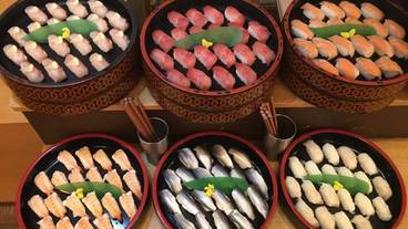 食事・飲み物 / 3