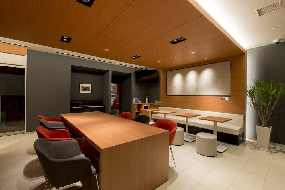 ロビーラウンジ