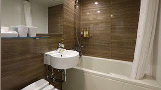 ベーシック ツインルーム シングルベッド 2 台