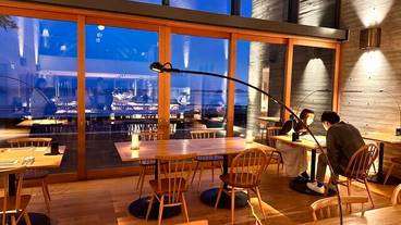 夜のレストランイメージ / 5