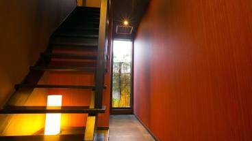 内部エントランス / 2