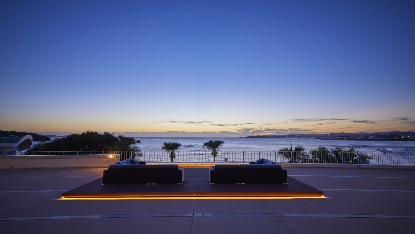 幸せを充電しましょ♡ロマンチックな屋外テラス3928601