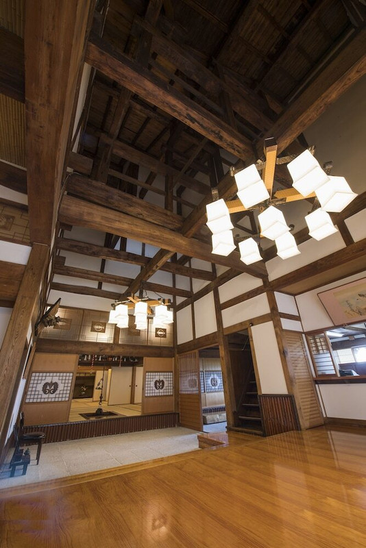 内部エントランス