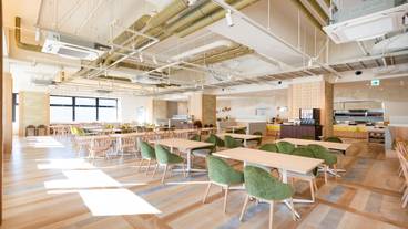 プレガロ 内観 / 1