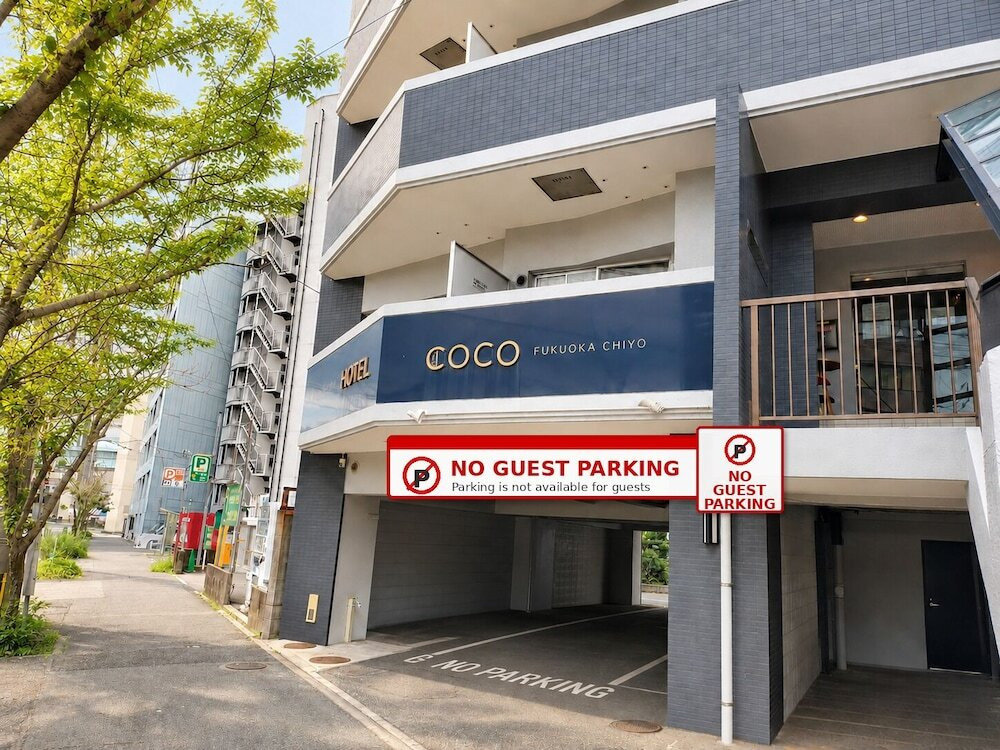 施設の正面