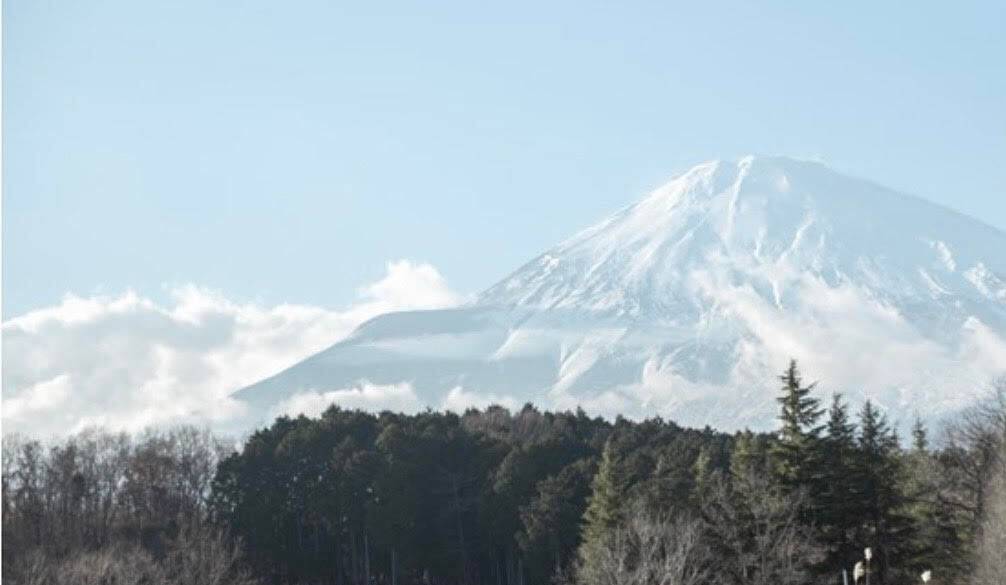 観光を楽しみながら
家族旅行スタート！ / 1