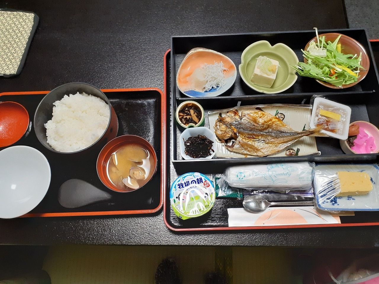 懐かしさを感じさせる、海辺の和風宿3925481