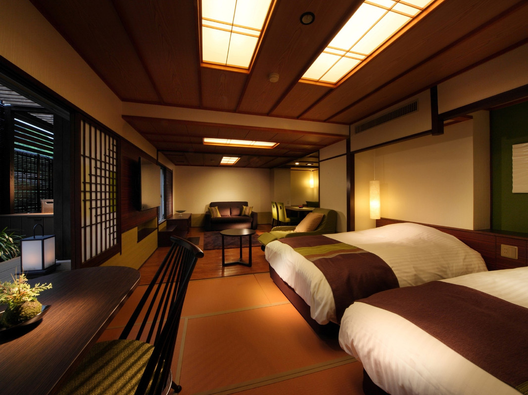 露天風呂付き客室 翠(渓谷側)