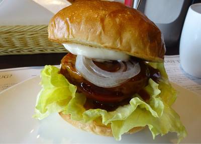 ダグズ・バーガー 宮古島本店