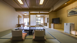 桂亭　和室[山梨ワインラウンジ利用可能]