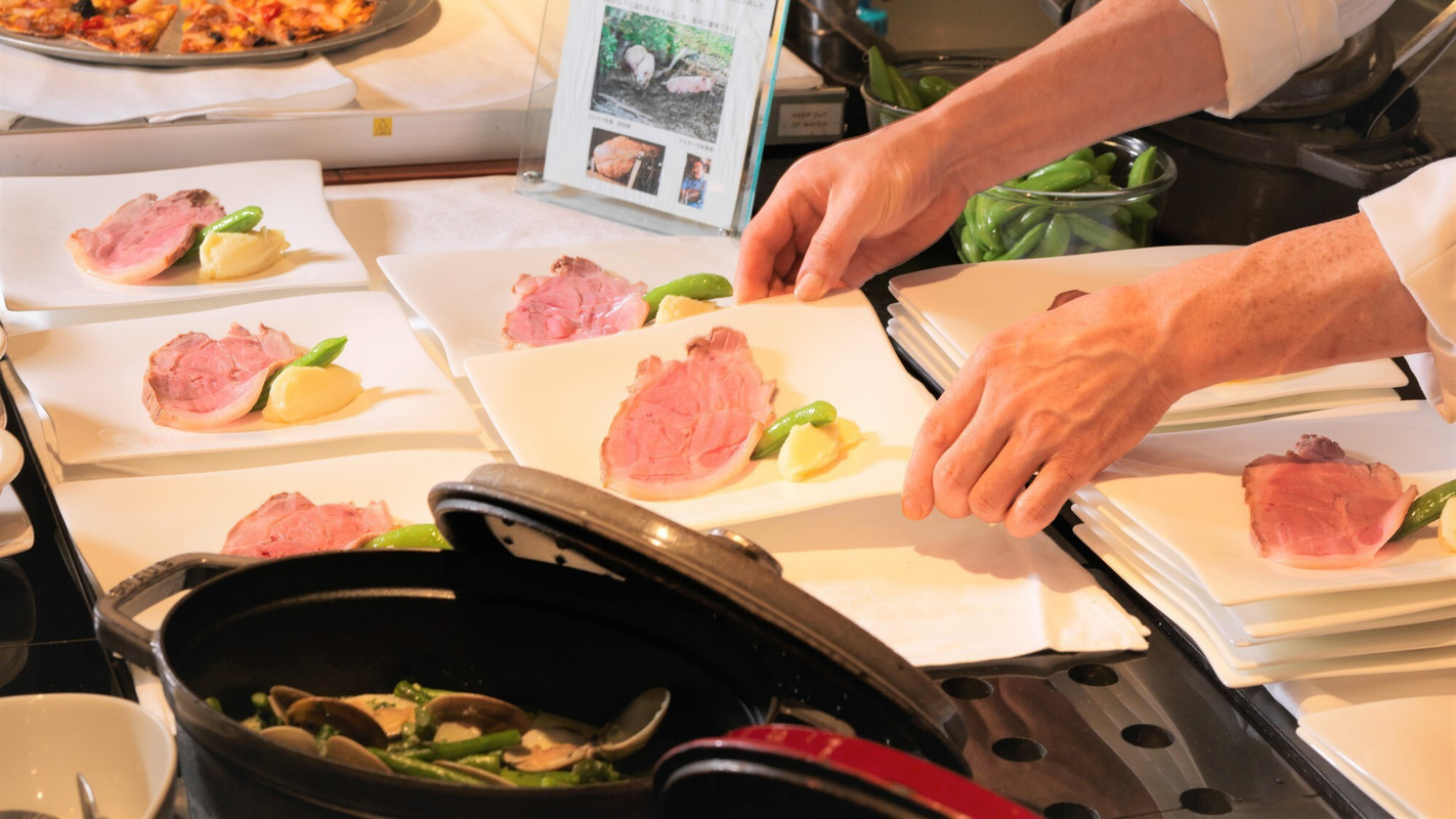 森ビュッフェ　夕食イメージ④